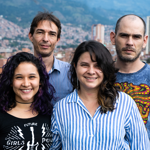 Gatoloko Films es una productora audiovisual que está comprometida con la transformación de realidades con el poder de la comunicación audiovisual dentro y fuera de Colombia. Expertos en transformar sus ideas en mensajes audiovisuales contundentes. 