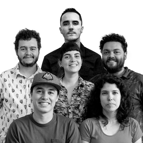 Proyecto NN es un colectivo de Medellín que diseña espacios, mobiliario y experiencias mediante metodologías de creación colaborativa para promover la participación y toma de decisiones de las personas sobre su entorno.